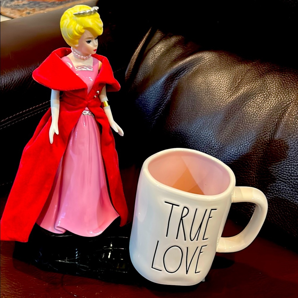 Rae Dunn TRUE LOVE mug